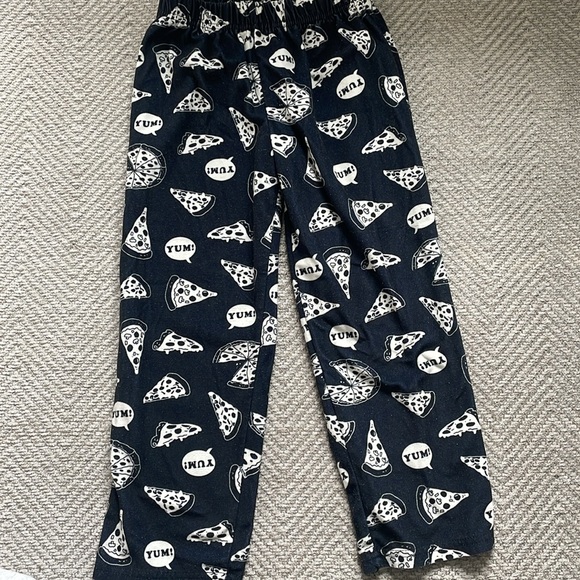 Carters Pizza power pjs 5-6T - Picture 5 of 8